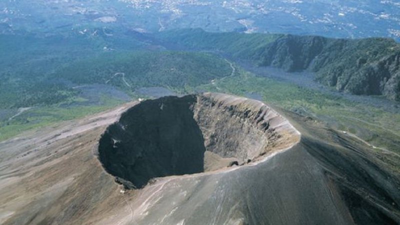 Vulcão em inatividade na Itália pode voltar a ser risco para a região. - Imagem: Reprodução