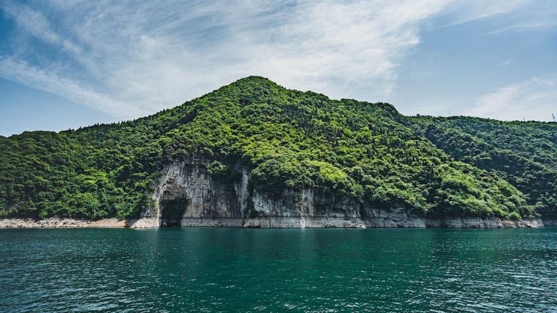 Profundidade da abertura do buraco é de 192 metros - Foto: Pexels