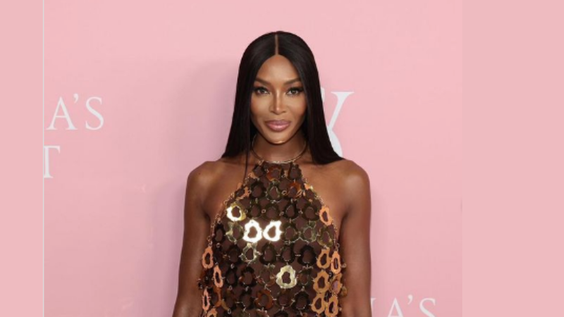 Naomi Campbell é uma das pessoas mais influentes no mundo da moda. - (Imagem: Reprodução / Instagram)