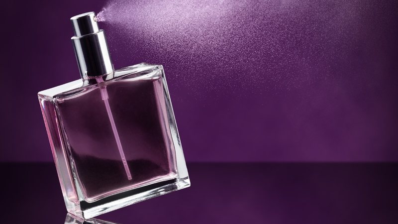 Em seu catálogo, a empresa conta com famílias de perfumes de qualidade e aromas marcantes. - Imagem: UserGI15966731/iStock