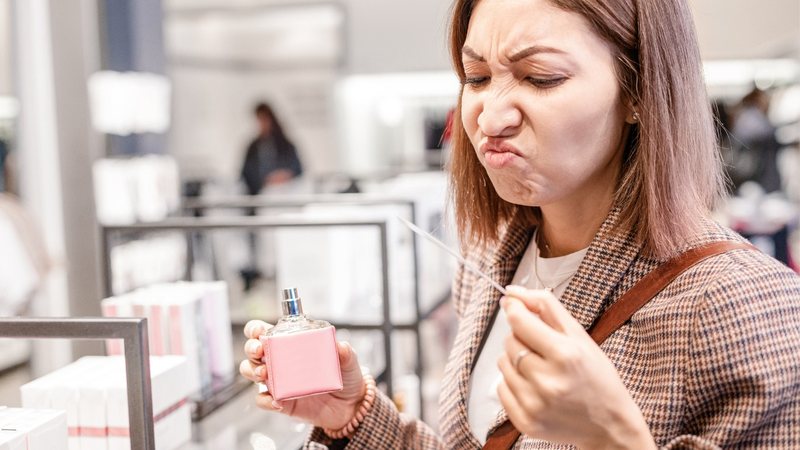 O sucesso de um perfume está diretamente relacionado ao seu número de vendas, o que para algumas pessoas é uma problema. - Frantic00/iStock