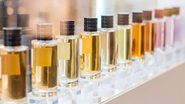 Os perfumes de luxo sempre estão em alta. - IKvyatkovskaya /istock