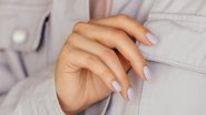 Essas cores vão deixar as suas unhas curtas lindas. - (Mariia Fadeeva / iStock)