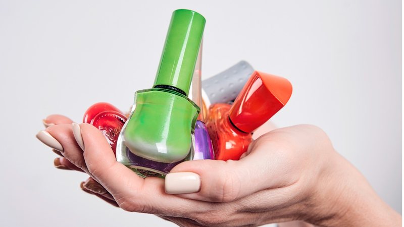 Os esmaltes básicos, que combinam com todos. - AvGusT174 / istock