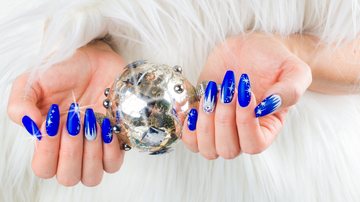 As melhores unhas no formato bailarina em azul para você ficar ainda mais linda. - pmmart / istock