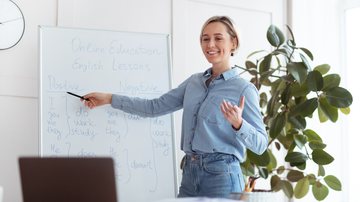 Saber a forma correta de conjugar um verbo é essencial para falar e escrever de maneira culta. - Prostock-Studio / istock