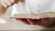 A Bíblia oferece mensagens lindas para quem gosta de frases inspiradoras para colocar no perfil. - krisanapong detraphiphat/ iStock