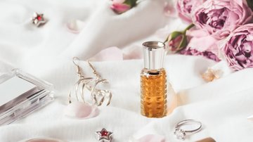 Entenda mais detalhes sobre os perfumes femininos mais pesquisados do momento. - Konstantin Aksenov / istock