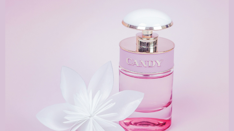 Os perfumes Prada são o auge do luxo, descubra os mais queridinhos dos amantes de perfume. - Dário Gomes / Unsplash