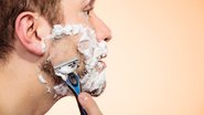 Fazer a barba é um processo delicado e que exige atenção. - Voyagerix/ iStock
