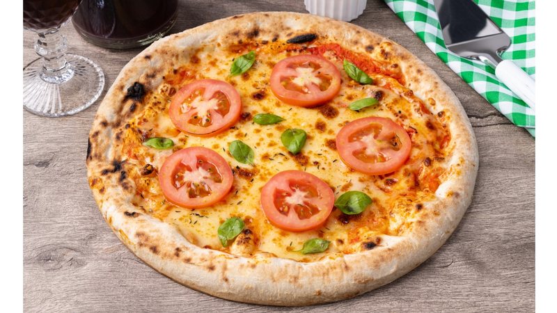 Com essa receita de pizza de liquidificador você nunca mais vai passar vontade - Reprodução/Odu Mazza/iStock