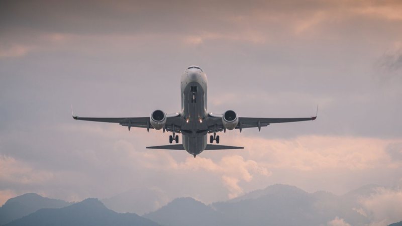 Turbulências e tempestades: confira mais sobre como o aquecimento global influência nos riscos do seu vôo. - Vadimborkin/ iStock