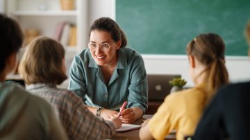 Uma palavra carinhosa pode transformar o dia desses profissionais! - Choreograph/iStock