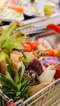5 alimentos saudáveis e baratos para incluir na sua lista de compras