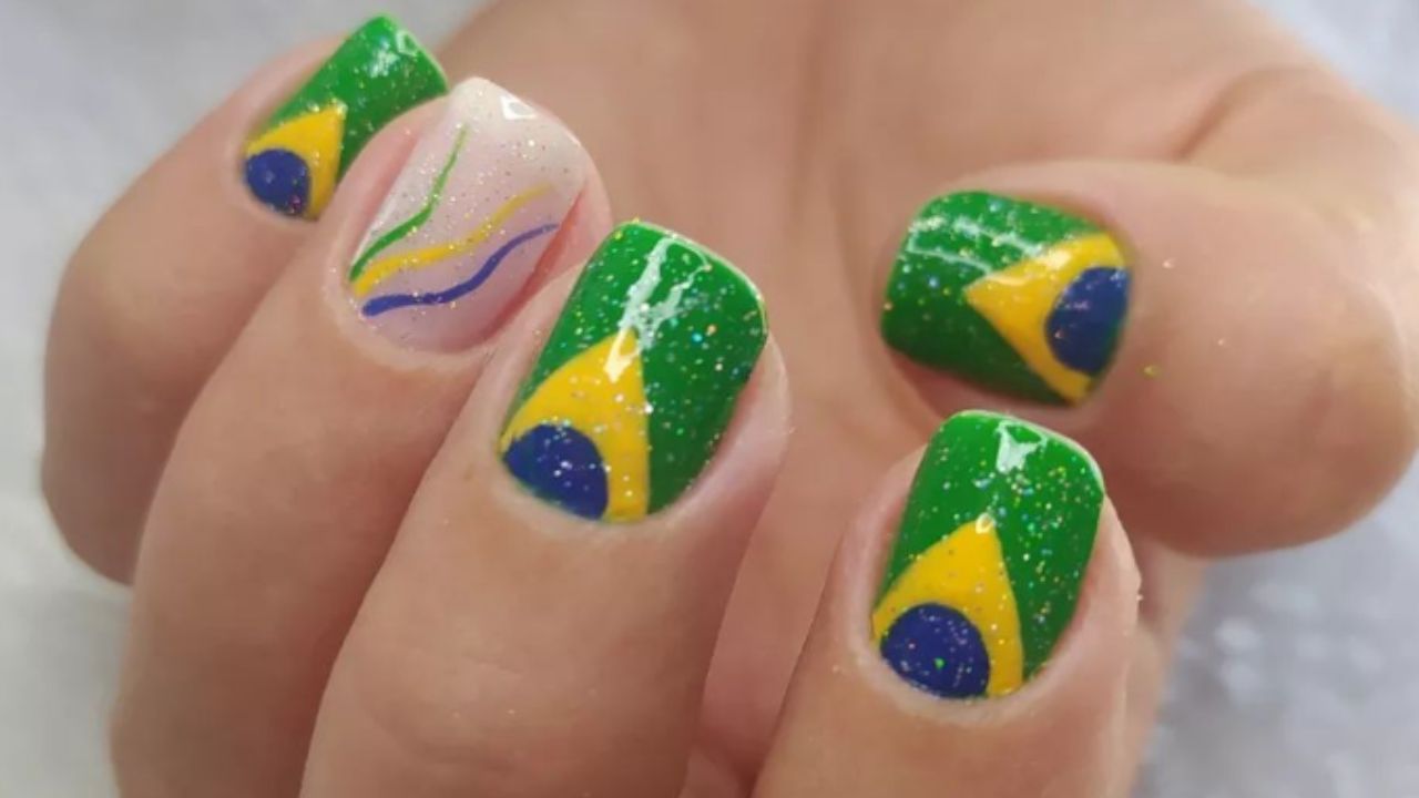 Unhas: 7 ideias de manicure cool para torcer pelo Brasil na Copa