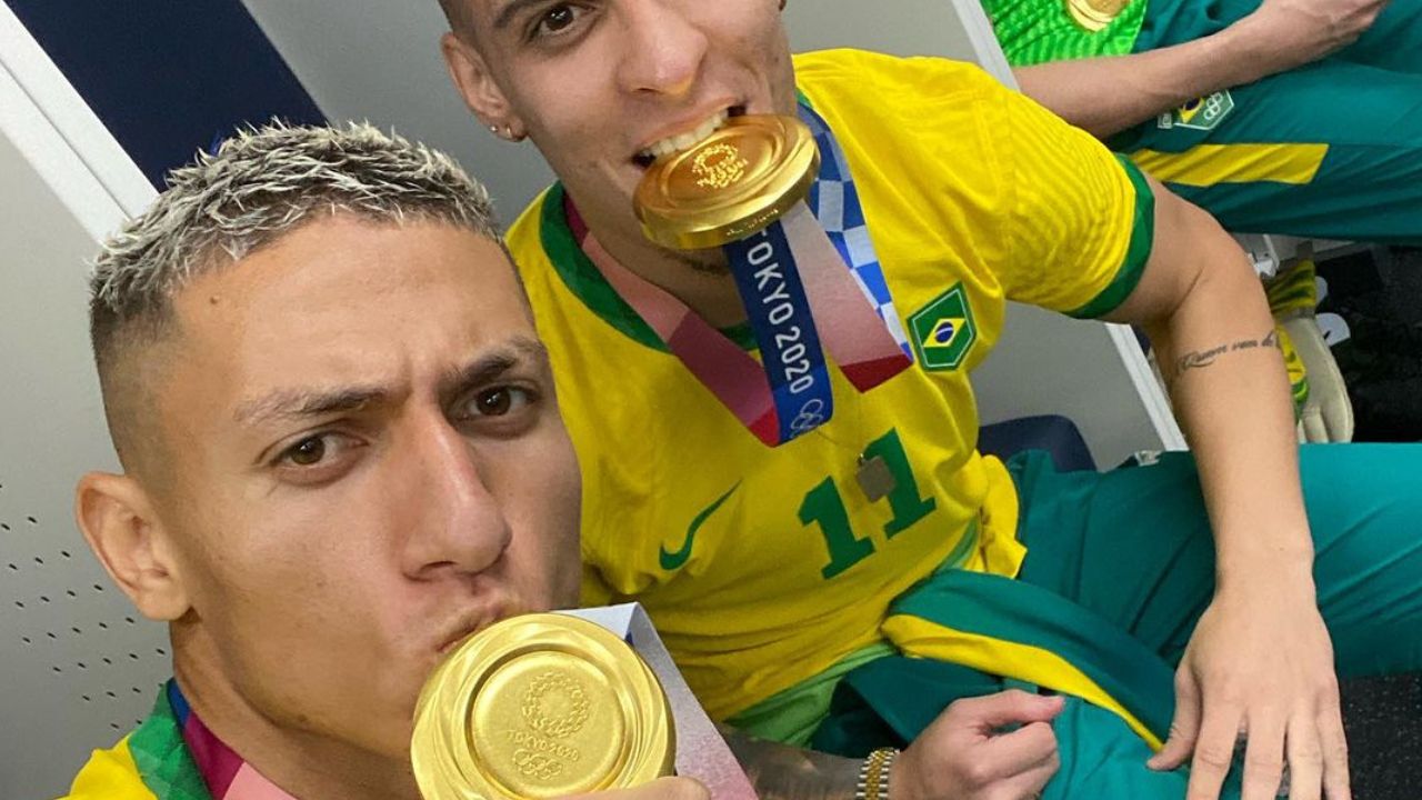 Richarlison e Antony da Seleção de Futebol